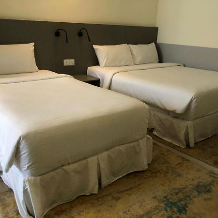 Hutton Suite Hotel Managed By The Ascott Limited George Town Eksteriør billede